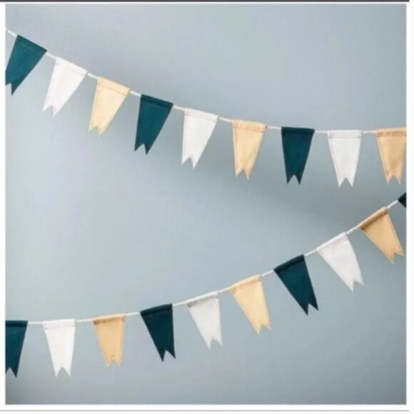 Hearth & Hand Flag Banner - 4 boxes - new in box - Picture 3 of 3